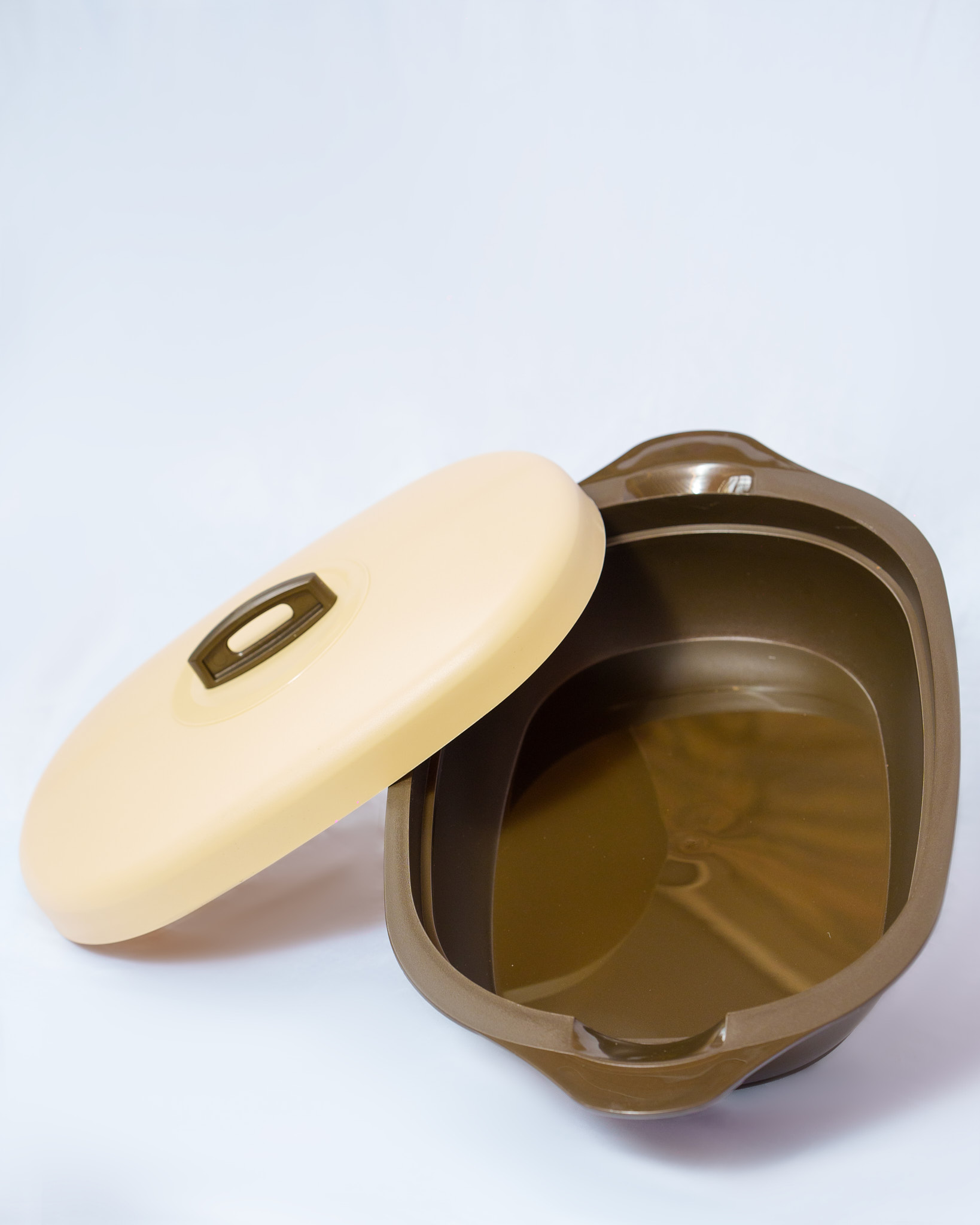 OVAL BOWL WITH A LID (BROWN)